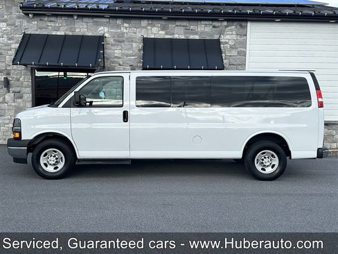 Used 2023 Chevrolet Express 3500 LT w/ LT Preferred Equipment Group image 4