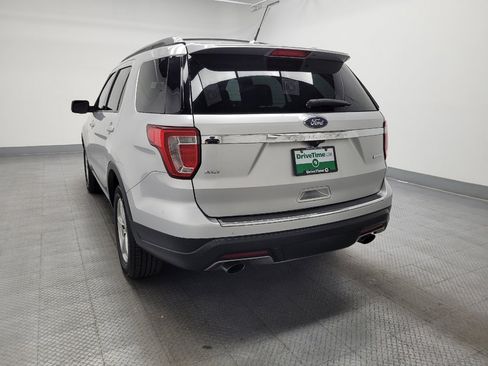 Used 2018 Ford Explorer XLT w/ Equipment Group 201A image 5