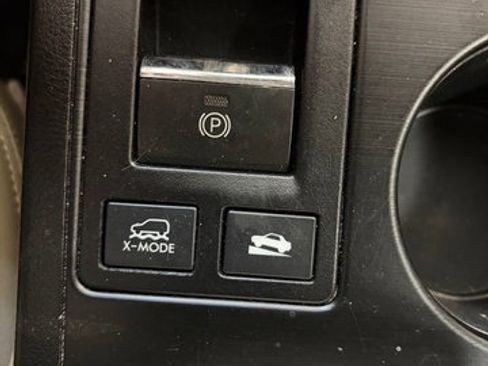 Used 2018 Subaru Outback 2.5i Limited AWD/4WD image 21
