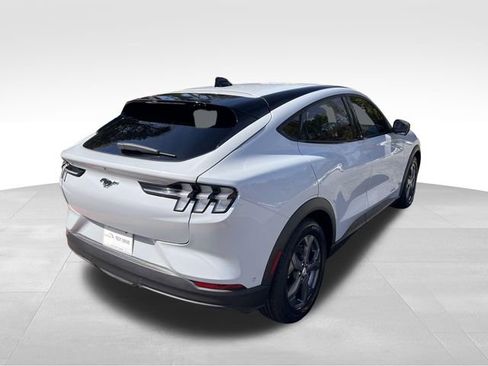 Used 2023 Ford Mustang Mach-E Select image 5