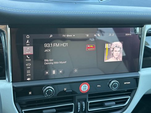 New 2026 Porsche Macan AWD/4WD image 20