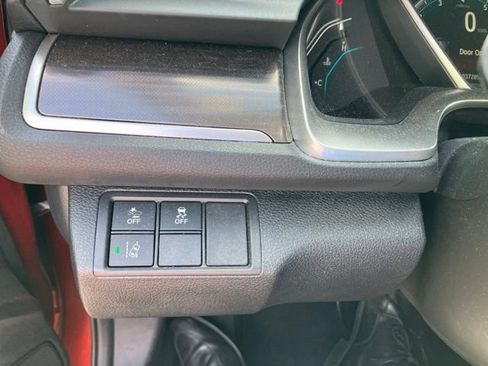 Used 2019 Honda Civic Touring image 12