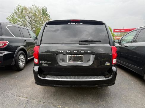 Used 2019 Dodge Grand Caravan GT FWD image 5