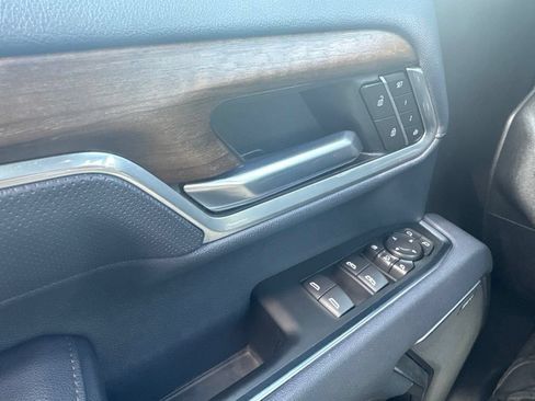 Used 2026 Chevrolet Silverado 2500 High Country w/ Technology Package AWD/4WD image 31