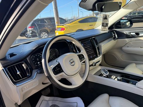 Used 2022 Volvo S60 B5 Inscription w/ Advanced Package image 7