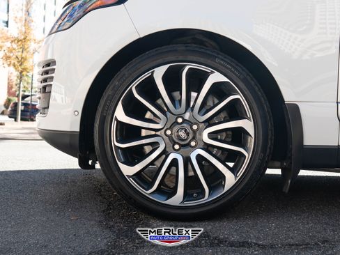 Used 2019 Land Rover Range Rover Autobiography image 9