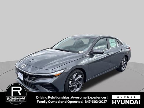 Used 2026 Hyundai Elantra Limited FWD image 4