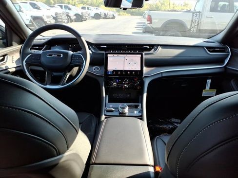 New 2025 Jeep Grand Cherokee L Limited w/ Luxury Tech Group II image 6
