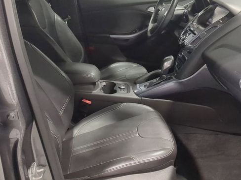 Used 2014 Ford Focus Titanium FWD image 26