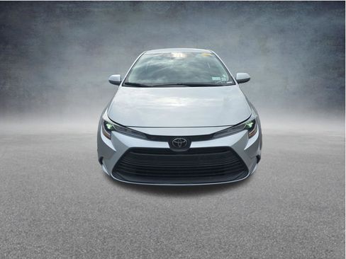 Used 2023 Toyota Corolla LE FWD image 16