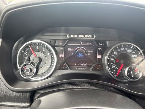 Used 2022 RAM 2500 Tradesman w/ Chrome Appearance Group AWD/4WD image 12