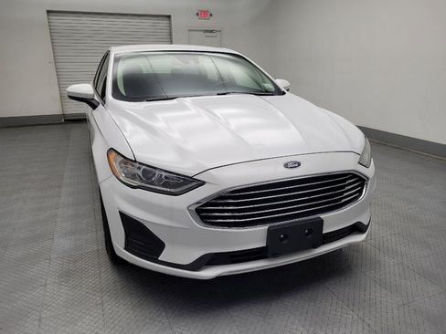 Used 2020 Ford Fusion SE image 14