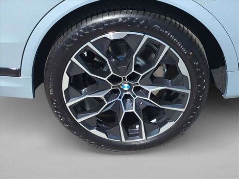 New 2026 BMW X7 xDrive40i AWD/4WD image 10
