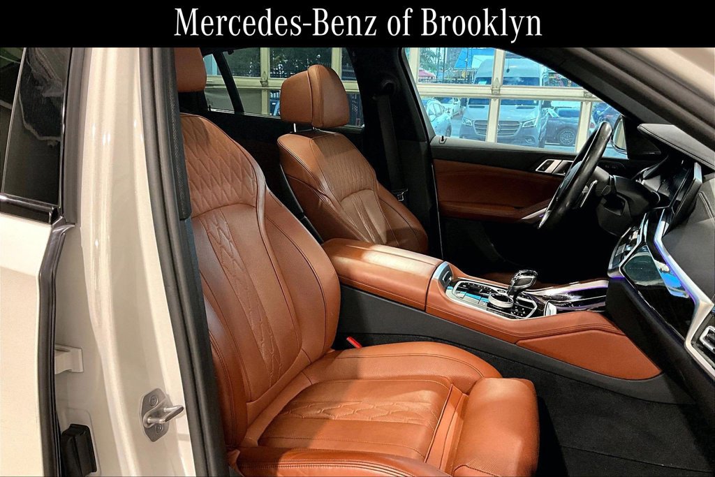 Used 2023 BMW X6 M50i w/ Executive Package AWD/4WD image 8