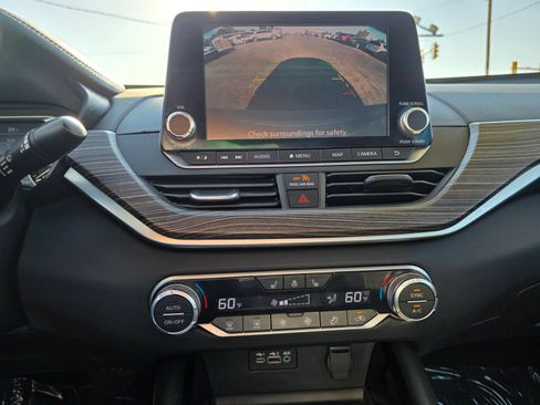 Used 2020 Nissan Altima 2.5 SL FWD image 4