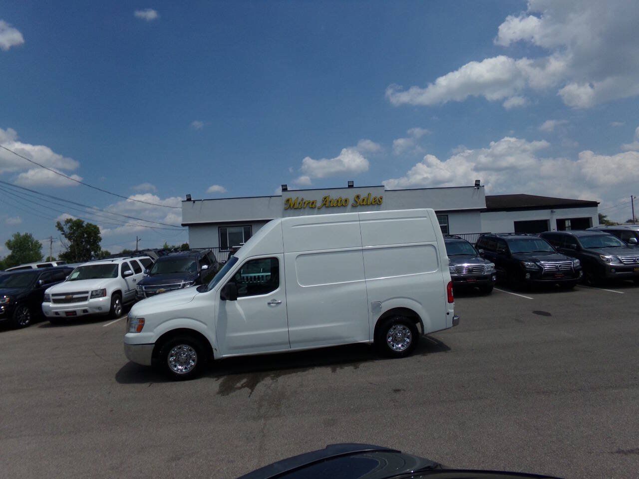 Used 2016 Nissan NV 2500 SL w/ Technology Package RWD image 1