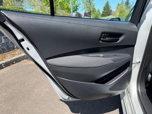 Used 2023 Toyota Corolla LE FWD image 29