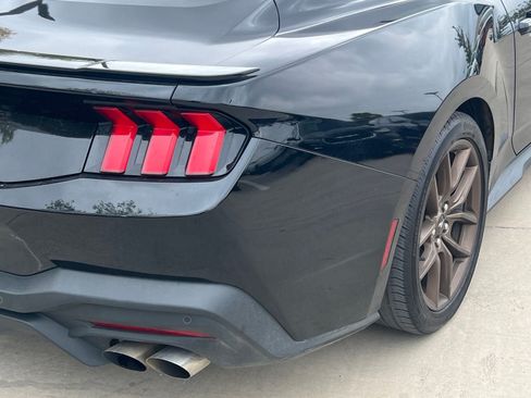 Used 2025 Ford Mustang GT Premium RWD image 14