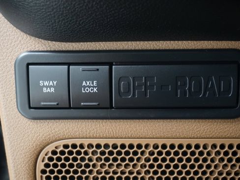 Used 2013 Jeep Wrangler Unlimited Rubicon w/ Connectivity Group image 21