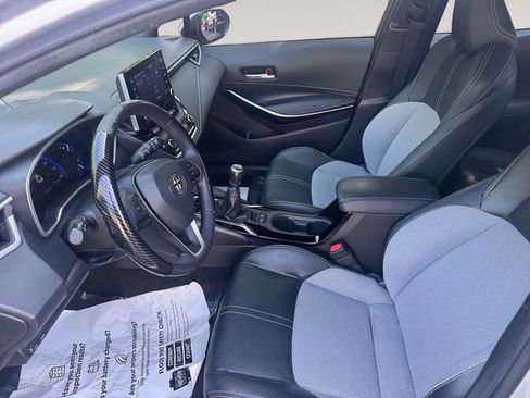 Used 2019 Toyota Corolla XSE FWD image 9