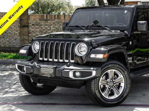 Used 2022 Jeep Wrangler Unlimited Sahara w/ Cold Weather Group image 13