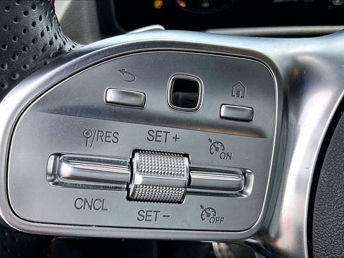 Used 2023 Mercedes-Benz GLA 35 AMG 4MATIC image 10