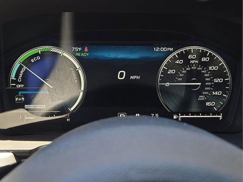 Used 2025 Subaru Forester Sport image 19