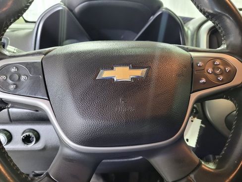 Used 2017 Chevrolet Colorado LT w/ LT Convenience Package image 32