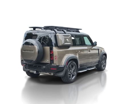 Certified 2023 Land Rover Defender 110 X-Dynamic SE AWD/4WD image 8