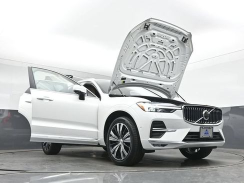 Used 2023 Volvo XC60 B5 Ultimate w/ Climate Package AWD/4WD image 55