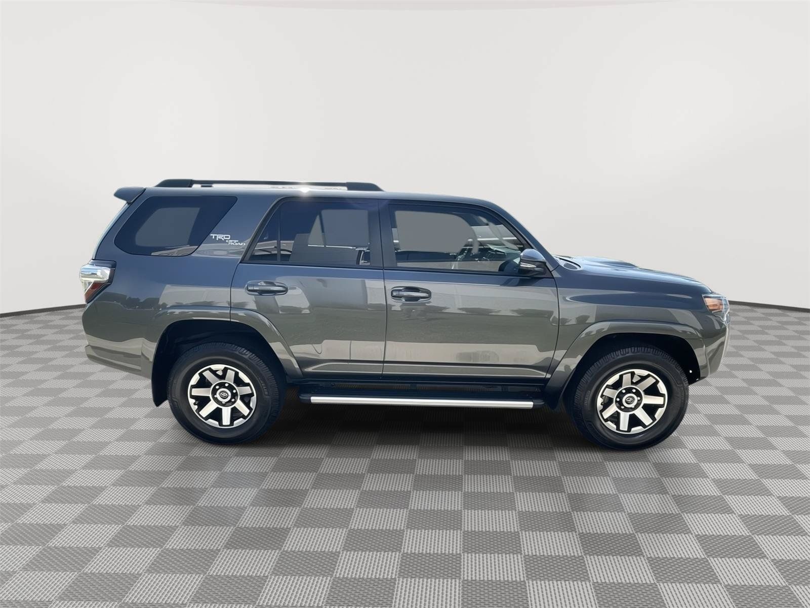 Used 2020 Toyota 4Runner TRD Off-Road Premium w/ Moonroof Package AWD/4WD image 16