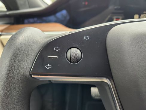 Used 2021 Tesla Model S Long Range image 24