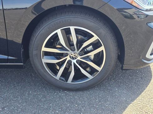 New 2026 Volkswagen Jetta SE FWD image 9