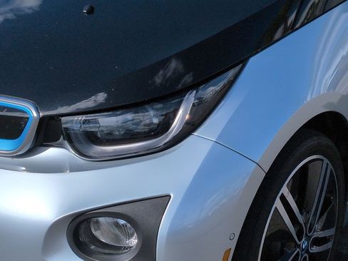 Used 2015 BMW i3 w/ Range Extender image 6