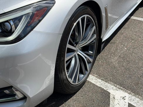 Used 2017 INFINITI Q60 3.0t w/ Premium Plus Package 3.0T image 8