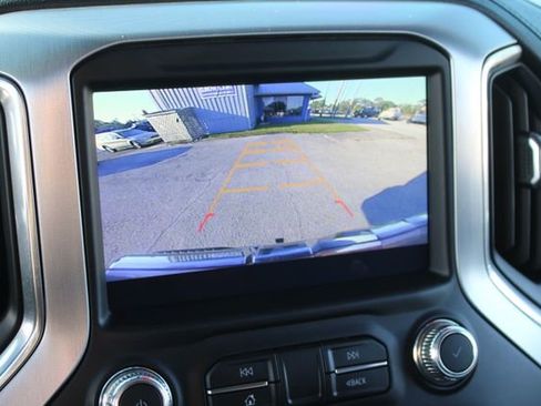 Used 2021 GMC Sierra 1500 SLE w/ X31 Off-Road Package image 26