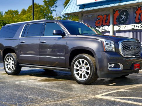 Used 2017 GMC Yukon XL Denali w/ Open Road Package image 25
