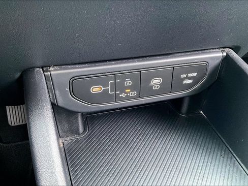 Used 2025 Kia K4 FWD image 26