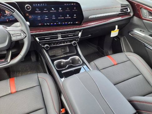New 2026 Chevrolet Traverse RS w/ LPO, Floor Liner Package AWD/4WD image 35
