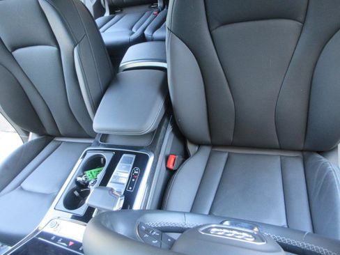 Used 2026 Audi Q7 3.0T Premium Plus w/ Premium Plus Package AWD/4WD image 14