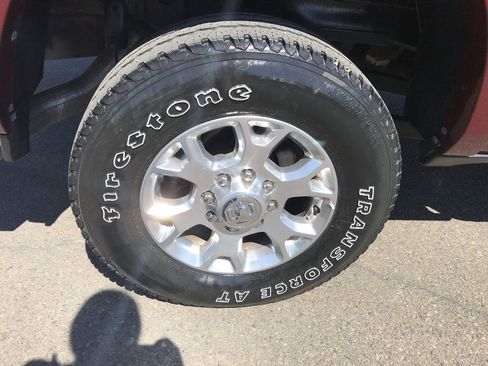 Used 2022 RAM 2500 Laramie AWD/4WD image 32