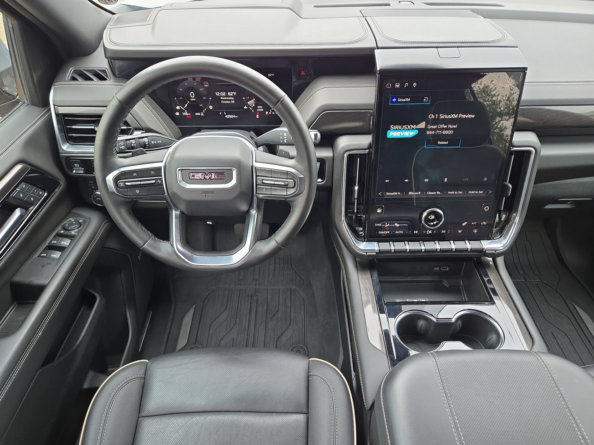 Used 2025 GMC Yukon Elevation w/ LPO, Floor Liner Package AWD/4WD image 14