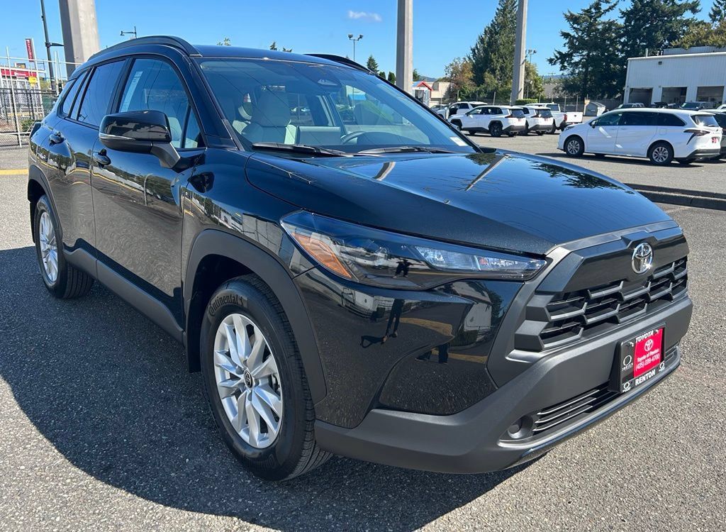New 2026 Toyota Corolla Cross LE w/ Moonroof Package AWD/4WD image 3