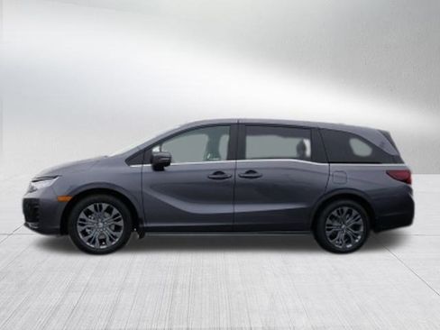 New 2026 Honda Odyssey Touring image 4