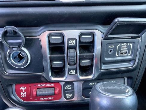 Used 2022 Jeep Gladiator Rubicon w/ LED Lighting Group image 24