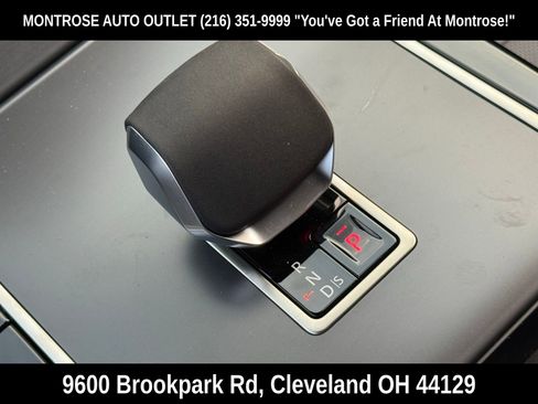 New 2026 Land Rover Range Rover Velar Dynamic SE image 25