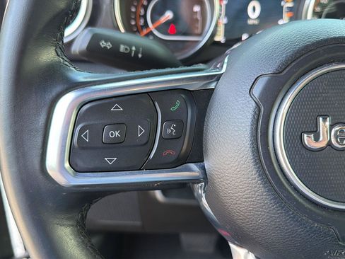 Used 2021 Jeep Wrangler Unlimited Sahara AWD/4WD image 20