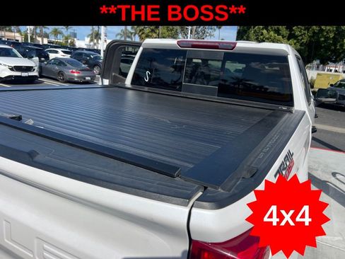 Used 2023 Chevrolet Silverado 1500 LT Trail Boss w/ LT Trail Boss Premium Package image 25