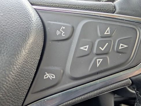 Used 2024 Chevrolet Equinox LT w/ LPO, Floor Liner Package image 17