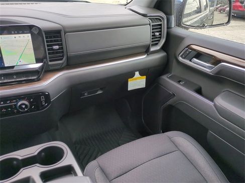 New 2026 Chevrolet Silverado 1500 LT image 17